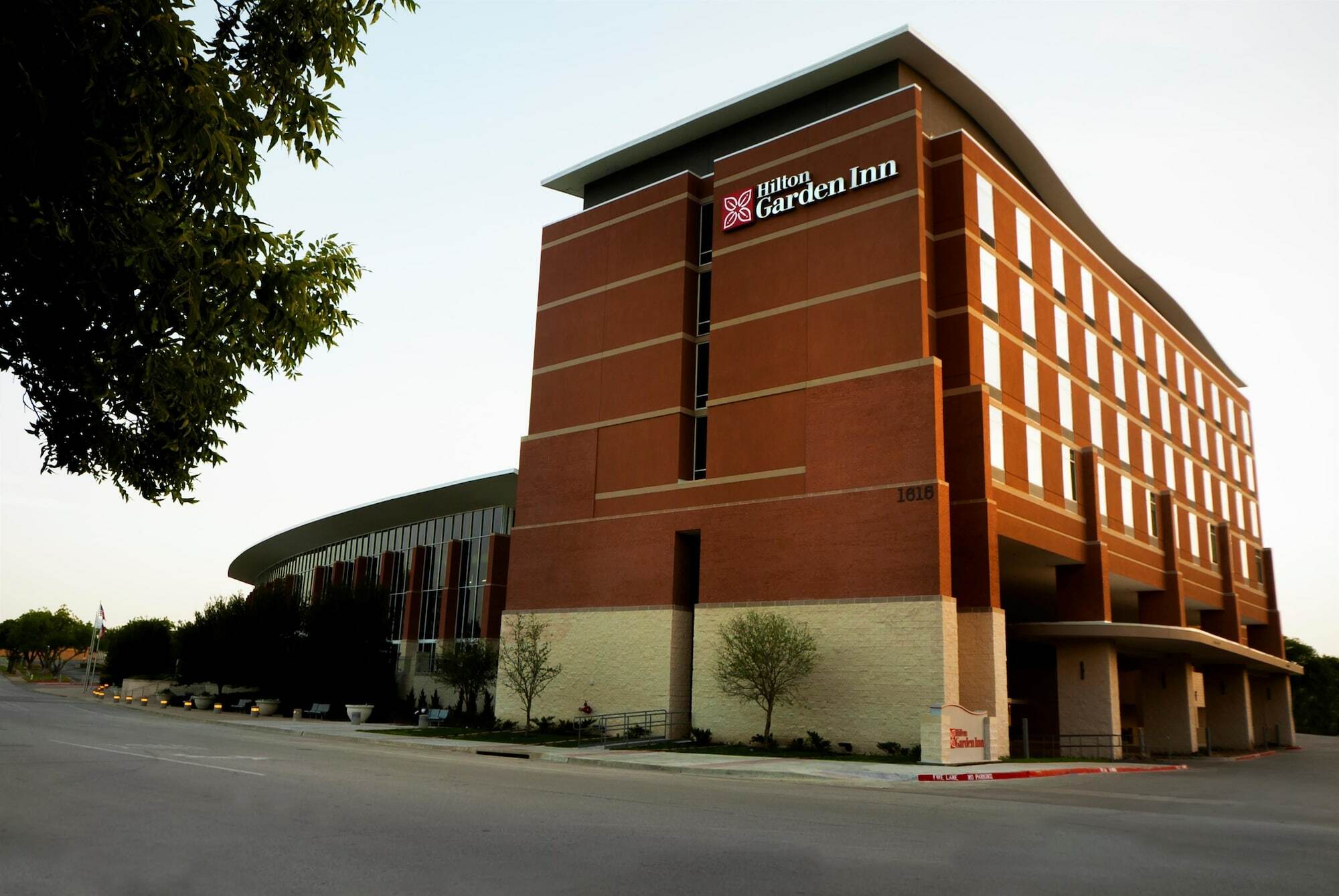 Hilton Garden Inn Dallas At Hurst Conference Center מראה חיצוני תמונה
